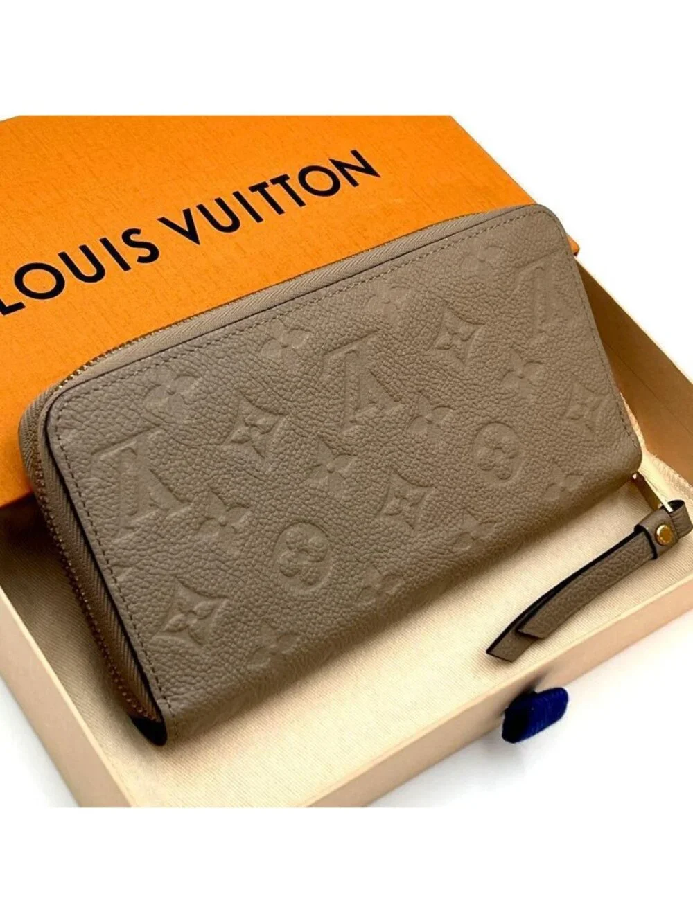 Louis Vuitton Empreinte Wallet Zippy Beige